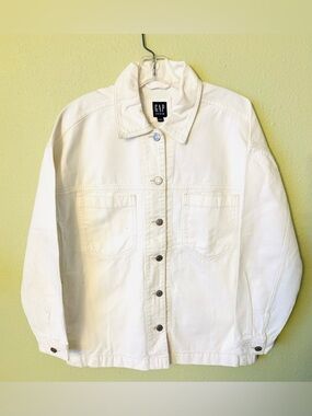 New Without Tags Men’s  GAP White Denim Jean Button Down  Jacket Size: Small